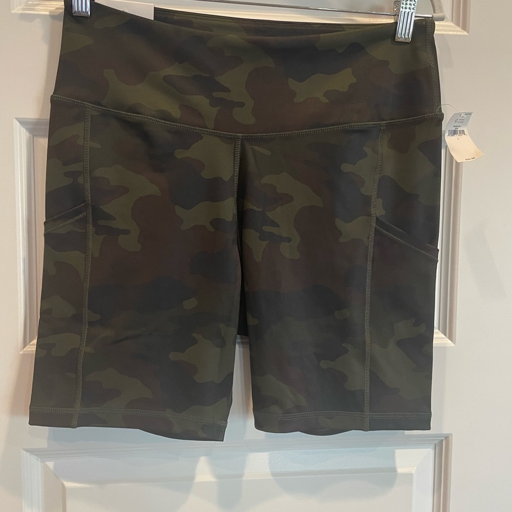 Banana republic bike shorts NWT